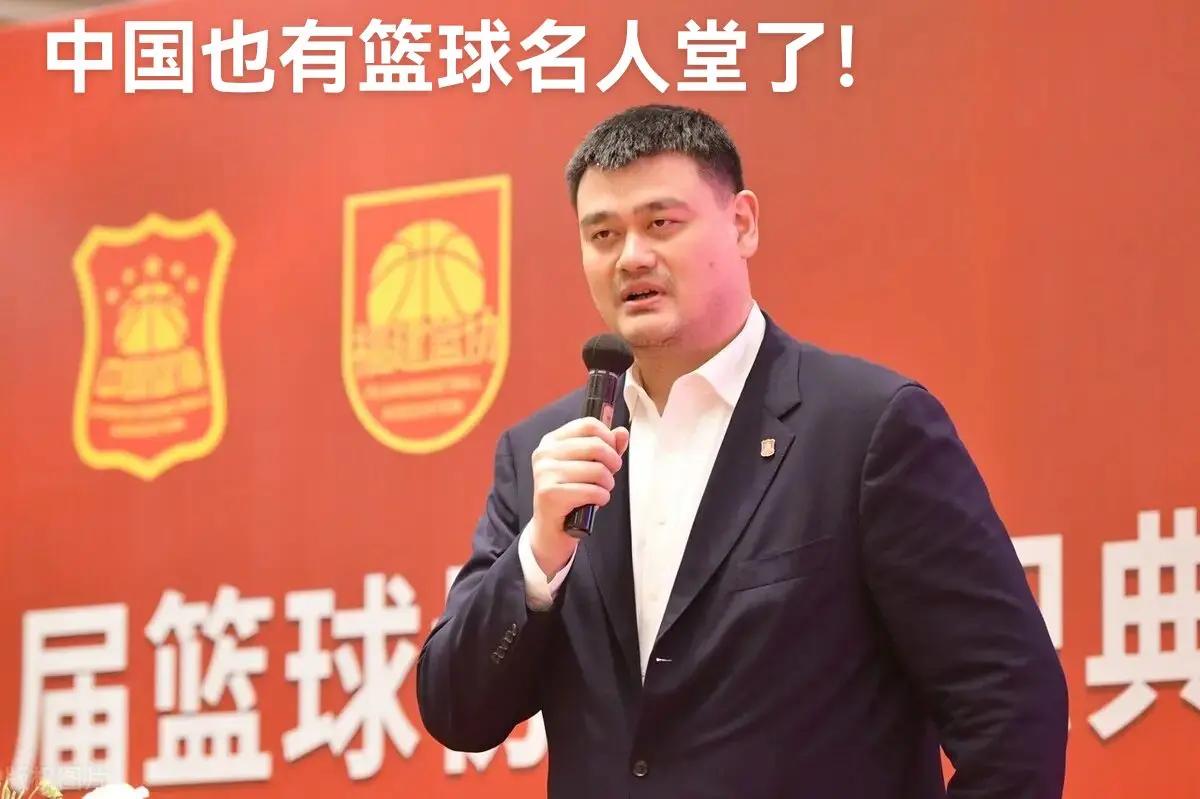 篮球名将赛季落幕，缅怀辉煌一生的简单介绍