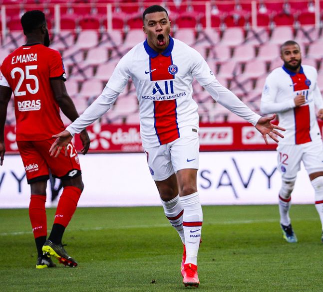 圣埃蒂安客场战平第戎,保持不败 圣埃蒂安客场战平第戎,保持不败