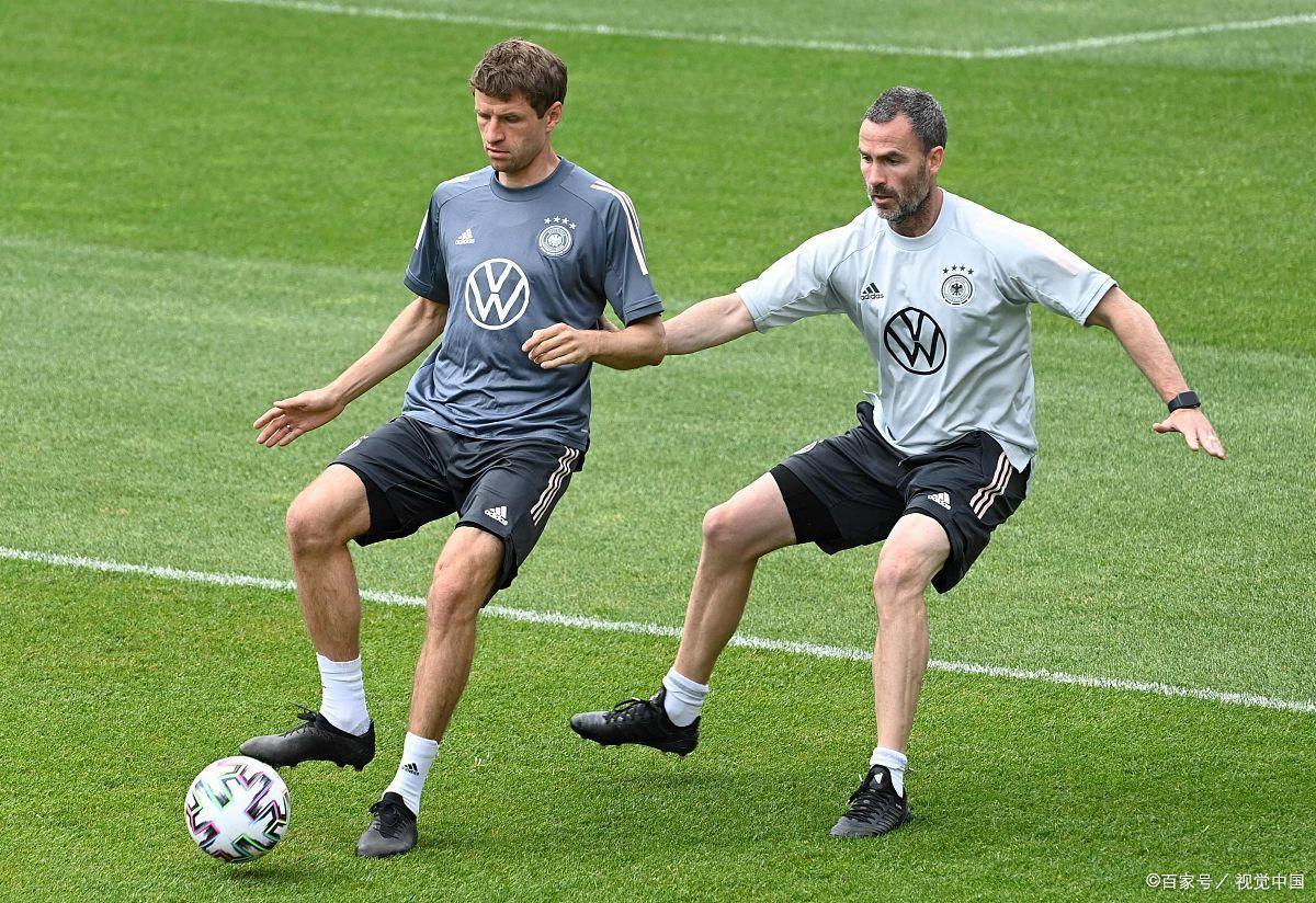 意大利队客场大胜斯洛文尼亚,实现五连胜 意大利队客场大胜斯洛文尼亚,实现五连胜