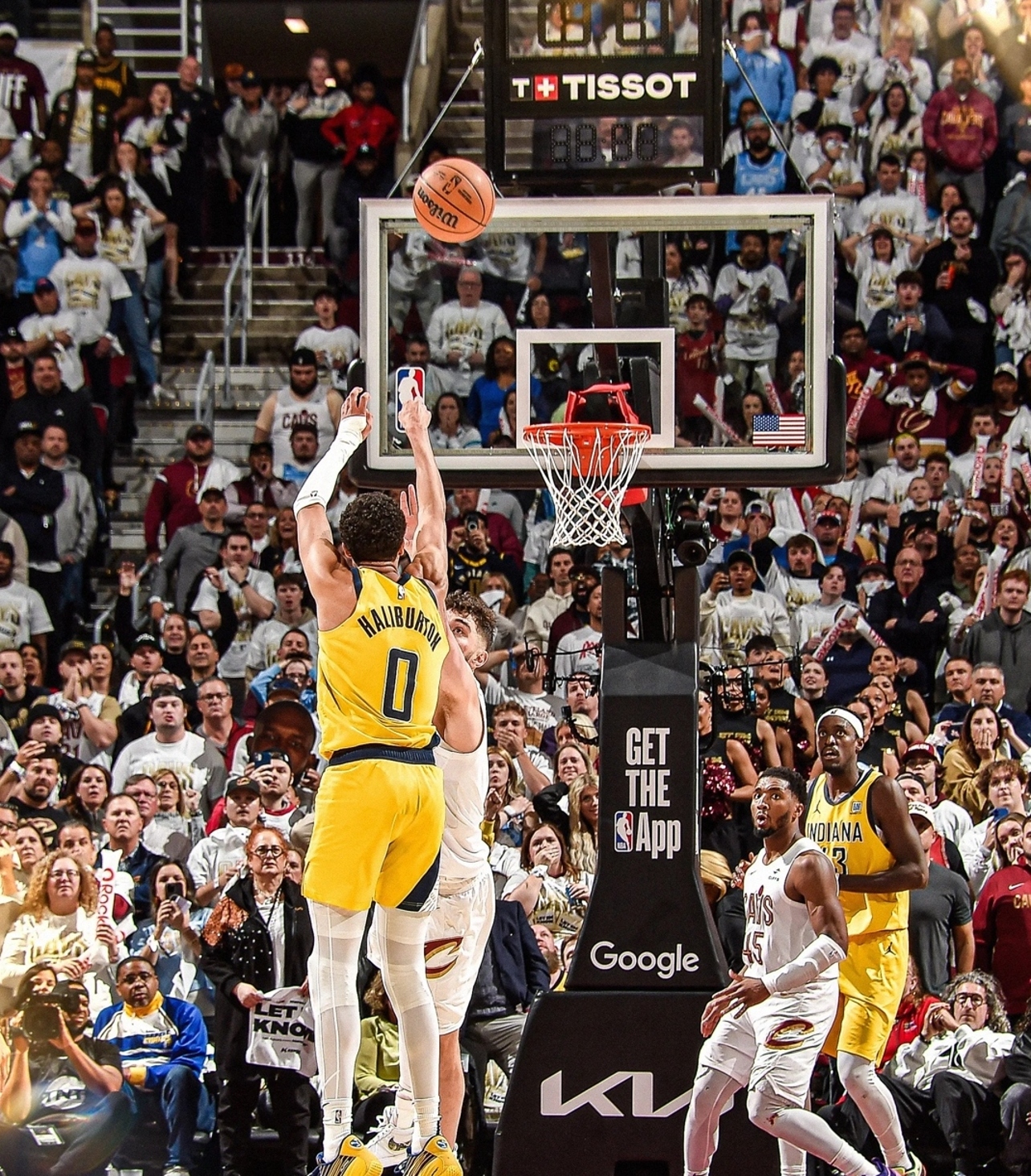 包含骑士新人爆发,砍下生涯新高表现斩获赛季首胜的词条 包含骑士新人爆发,砍下生涯新高表现斩获赛季首胜的词条