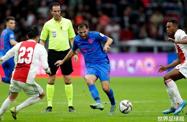 关于狂胜对手,阿贾克斯小组出线在望的信息 关于狂胜对手,阿贾克斯小组出线在望的信息