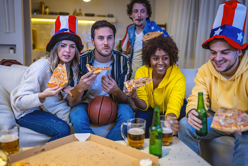 巴伦西亚FC球迷为球队欢呼 巴伦西亚FC球迷为球队欢呼