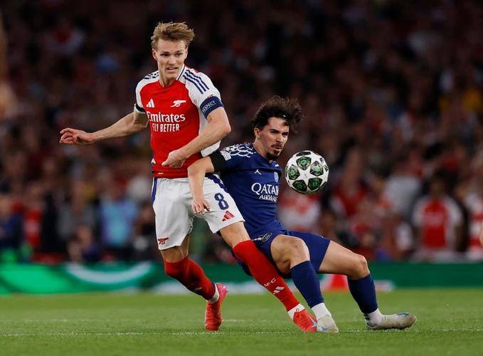 阿森纳新签中场展现实力,球迷期待他的表现的简单介绍 阿森纳新签中场展现实力,球迷期待他的表现的简单介绍