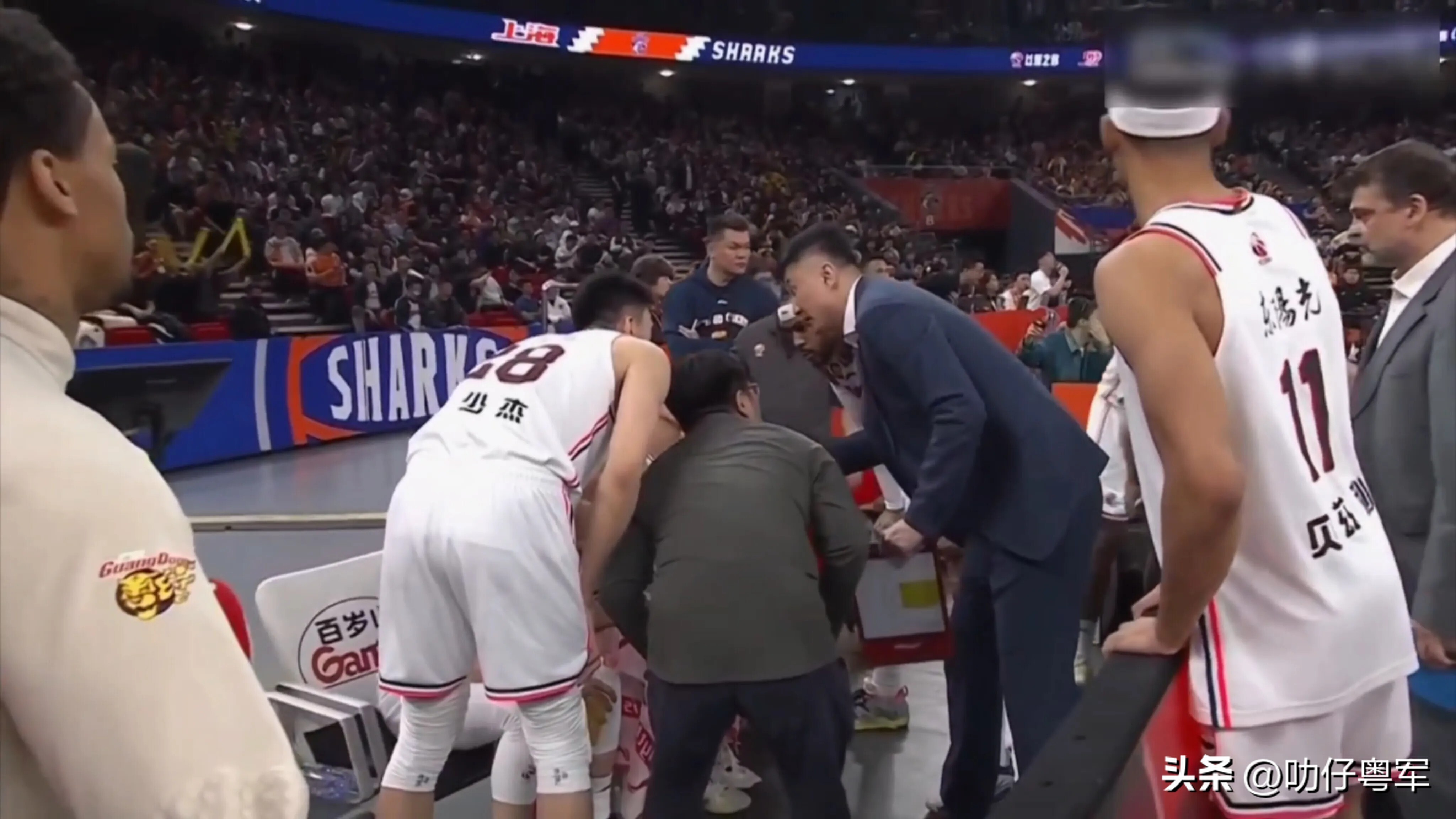 广东男篮客场大败吉林,遭遇两连败 广东男篮客场大败吉林,遭遇两连败