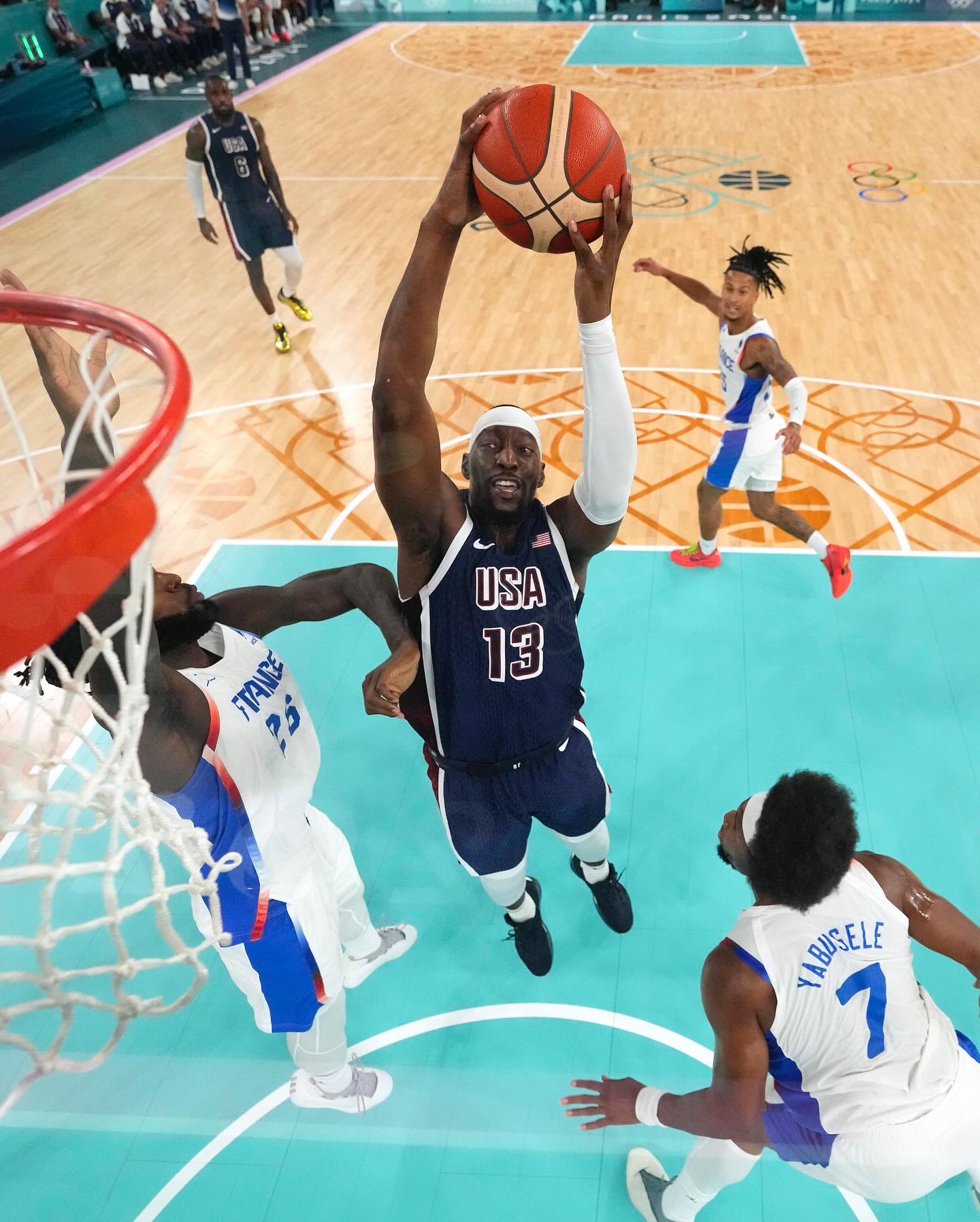 aoa体育馆-美国篮球精彩瞬间引爆赛场