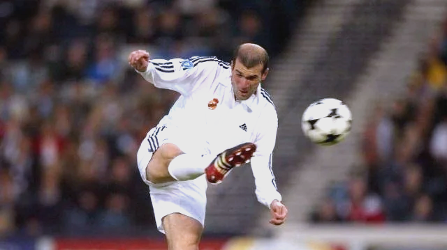 皇马逆袭成功，奇迹晋级欧冠淘汰