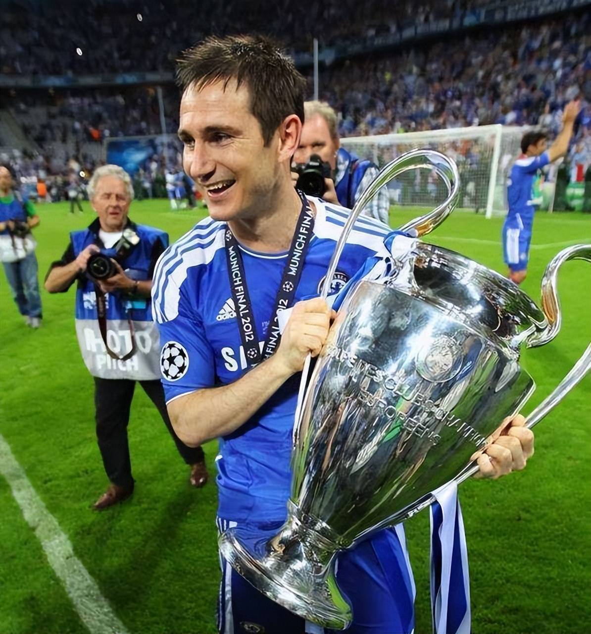 切尔西憾平，兰帕德或需重新审视战术的简单介绍