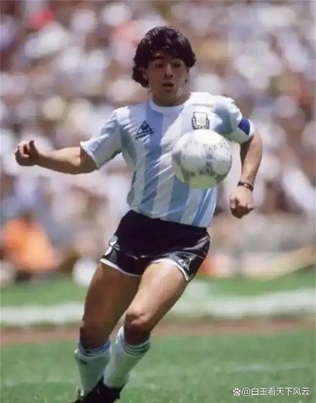 足坛风云人物：持续发展的事业的简单介绍